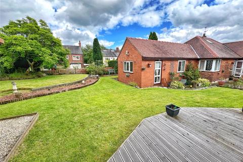 The Bungalow Hutton Avenue, Ashton-under-lyne, OL6 6QZ