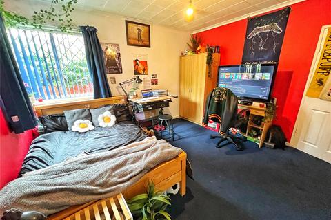 The Bungalow Hutton Avenue, Ashton-under-lyne, OL6 6QZ