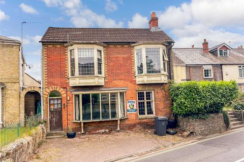 4 bedroom detached house for sale, Carisbrooke Road, Newport, Isle of Wight