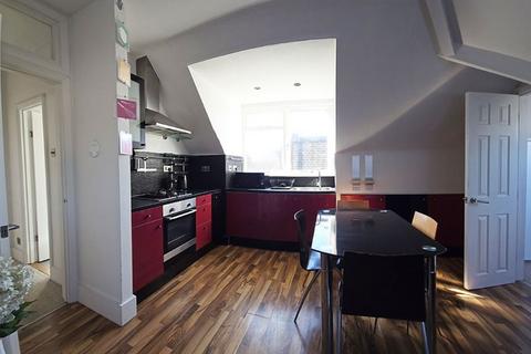 2 bedroom flat for sale, Corfton Road, London W5