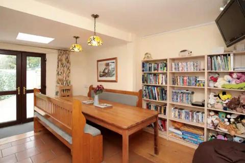 4 bedroom semi-detached house to rent, Lytton Road,  Florence Park,  OX4