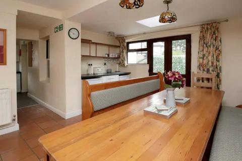 4 bedroom semi-detached house to rent, Lytton Road,  Florence Park,  OX4