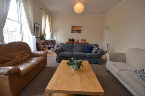 3 bedroom flat to rent, Leith Walk, Edinburgh, EH6