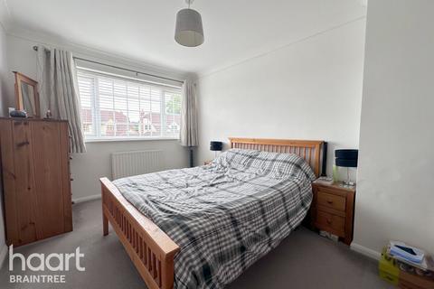 42 Elm Walk, Rayne, Braintree, CM77 6ES