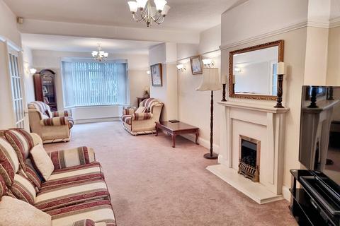 3 bedroom semi-detached house for sale, Evington Drive, Leicester LE5