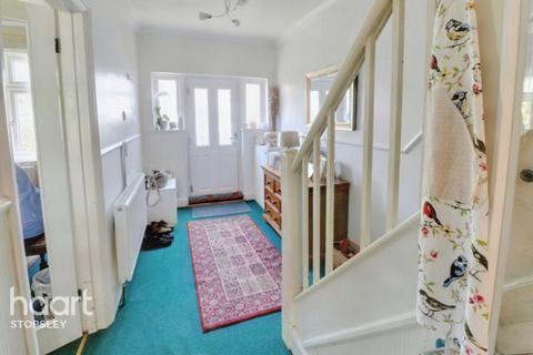 20 Brooms Road, Luton, LU2 0JP