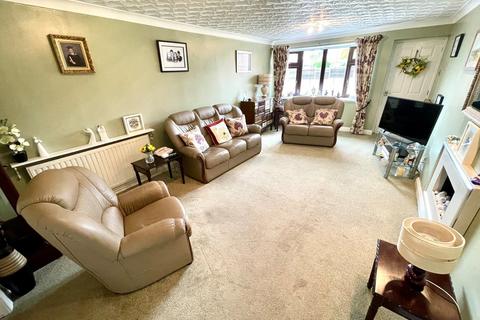 3 bedroom link detached house for sale, Edinburgh Drive, Summer Hayes, Willenhall, WV12