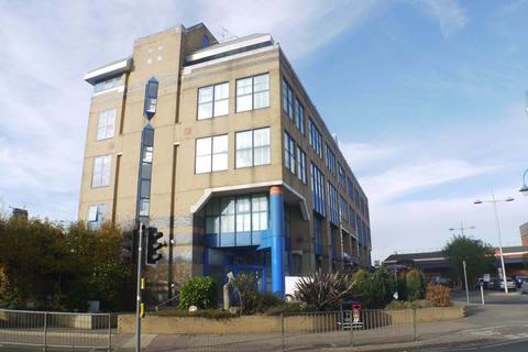 2 bedroom flat to rent, Albany Gate, Hertfordshire