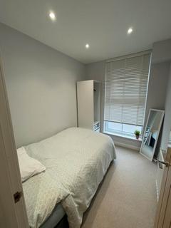 2 bedroom flat to rent, Albany Gate, Hertfordshire
