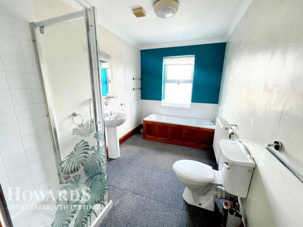 2 bedroom terraced house to rent