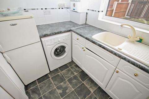 1 bedroom property to rent, Turbary Avenue, Farsley, Leeds, West Yorkshire, LS28