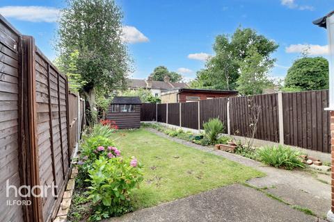 3 bedroom terraced house for sale, Betchworth Road, Ilford