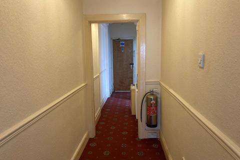 1 bedroom flat to rent, 3 Broad Street, Barry, The Vale Of Glamorgan. CF62 7AA