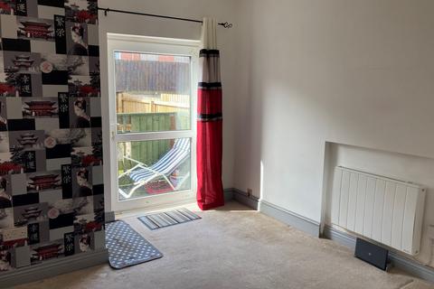 1 bedroom flat to rent, 3 Broad Street, Barry, The Vale Of Glamorgan. CF62 7AA