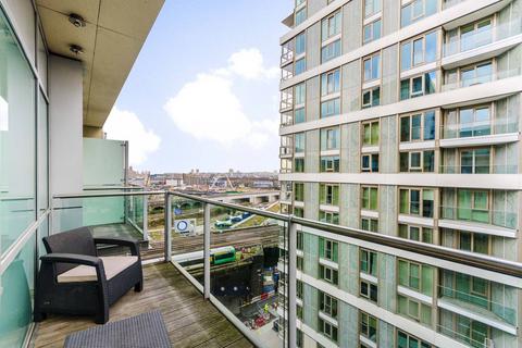 1 bedroom flat to rent, Chelsea Bridge Wharf, Battersea Park, London, SW11