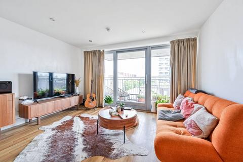 2 bedroom flat for sale, Copperfield Mews, E2, Bethnal Green, London, E2