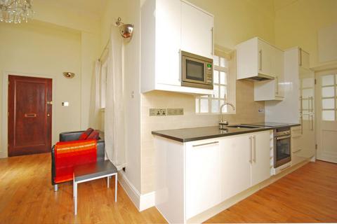 2 bedroom flat to rent, Baker Street, Marylebone, London, NW1