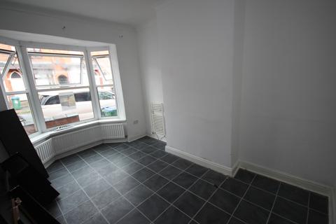 3 bedroom terraced house to rent, Salisbury Road,  Smethwick, B66