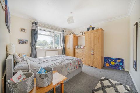 5 Gilberts Green, Shipton Bellinger, Tidworth, SP9 7YD