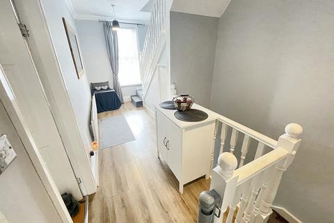 3 bedroom maisonette for sale, Stanhope Road, West park, South Shields, Tyne and Wear, NE33 4BP