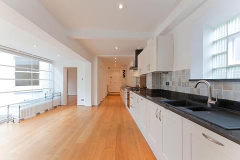 2 bedroom apartment to rent, Fitzjohns Avenue, Hampstead, NW3