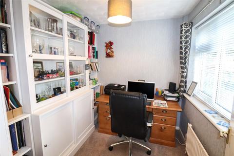 23 Edgemoor Road, Frimley, Camberley, GU16 9QG