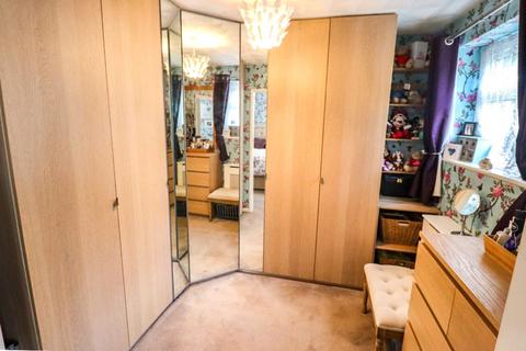 23 Edgemoor Road, Frimley, Camberley, GU16 9QG