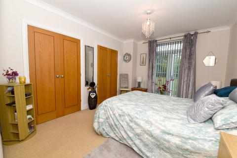 3 bedroom ground floor flat for sale, Monks Lane, Newbury, RG14