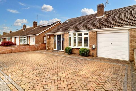 3 bedroom semi-detached house for sale, Topham Crescent, Thorney