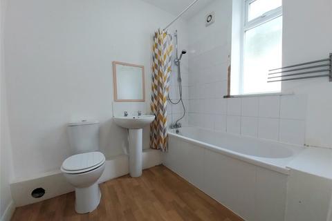 2 bedroom flat to rent, Cambridge Street, Saltburn-by-the-Sea