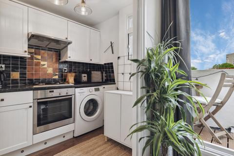 1 bedroom flat to rent, Goldney Road, London