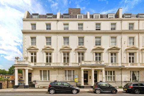 2 bedroom flat for sale, Regents Court, 92 Randolph Avenue, London