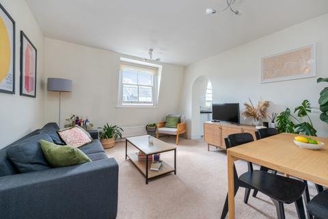 2 bedroom flat for sale, Regents Court, 92 Randolph Avenue, London