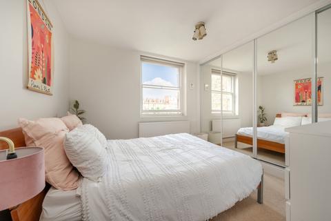 2 bedroom flat for sale, Regents Court, 92 Randolph Avenue, London