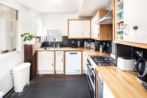 4 bedroom terraced house for sale, Corporation Street, Stratford, London, E15