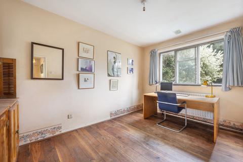 2 bedroom flat for sale, Nassington Road, Hampstead, London