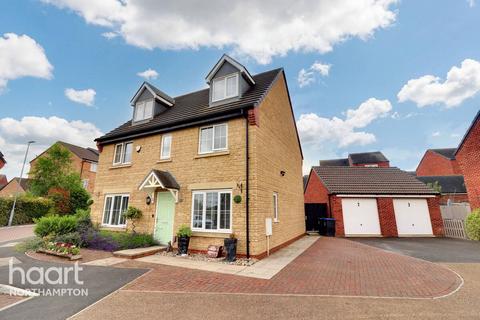 2 Eider Close, Northampton, NN4 9AD