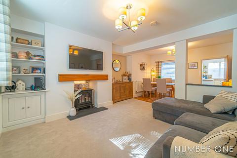 150 Bridgend Road, Aberkenfig, Bridgend, CF32 9AD