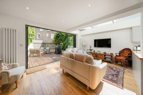 2 bedroom flat for sale, Broughton Street, Battersea