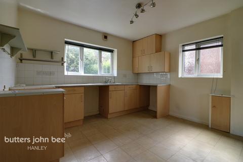 3 bedroom end of terrace house for sale, Smithyfield Road, Stoke-On-Trent ST6 8JU