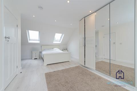 5 bedroom semi-detached house to rent, Chanctonbury Way, London N12