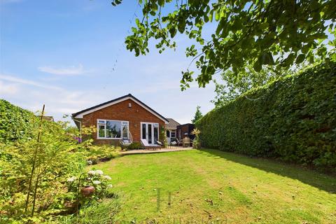 4 bedroom bungalow for sale, Acres Crescent, Frodsham WA6