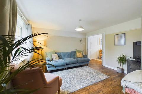 4 Cherington Close, Worcester, WR4 9XE
