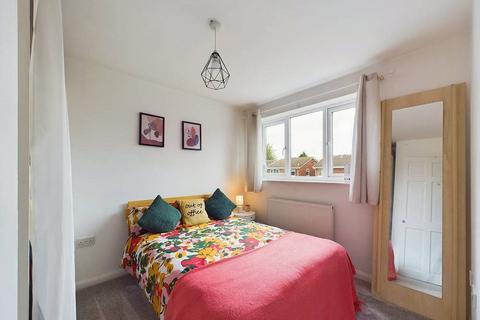 4 Cherington Close, Worcester, WR4 9XE