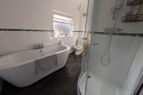 undefined, Kelvin Grove, Corby NN17