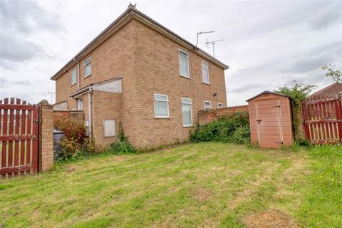 3 Bretten Close, Clacton-on-sea, CO16 7EW