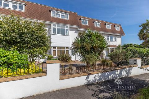 3 bedroom maisonette for sale, Feversham Avenue, Bournemouth BH8