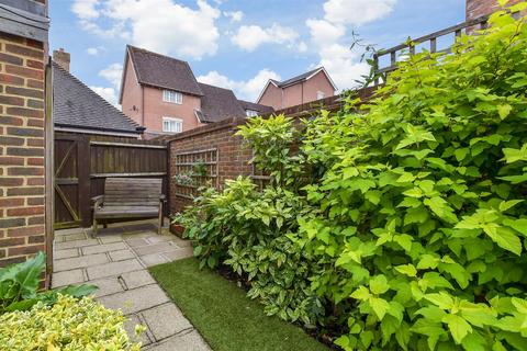 3 bedroom detached house for sale, Laxton Walk, Kings Hill, West Malling, Kent