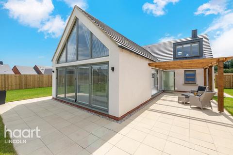 2 bedroom detached bungalow for sale, Stow Park Road, Marton Meadows