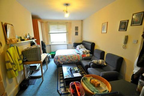 1 bedroom flat for sale, Flat 5, 8 Castlebar Road, Ealing, London, W5 2DP